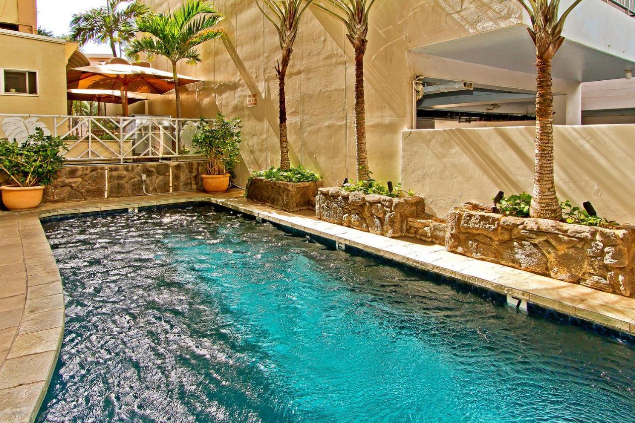 Hotel Equus Honolulu Exterior foto