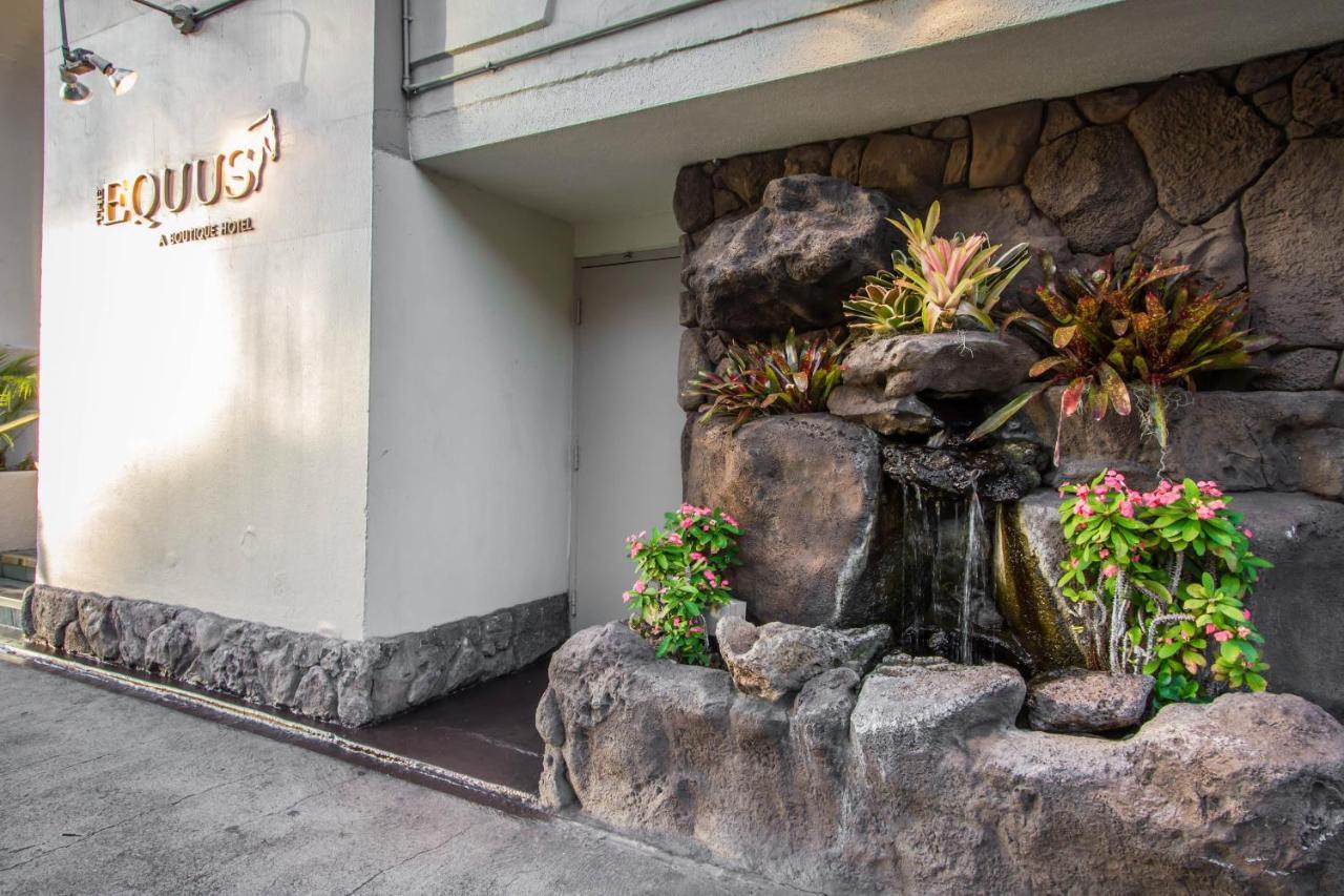 Hotel Equus Honolulu Exterior foto