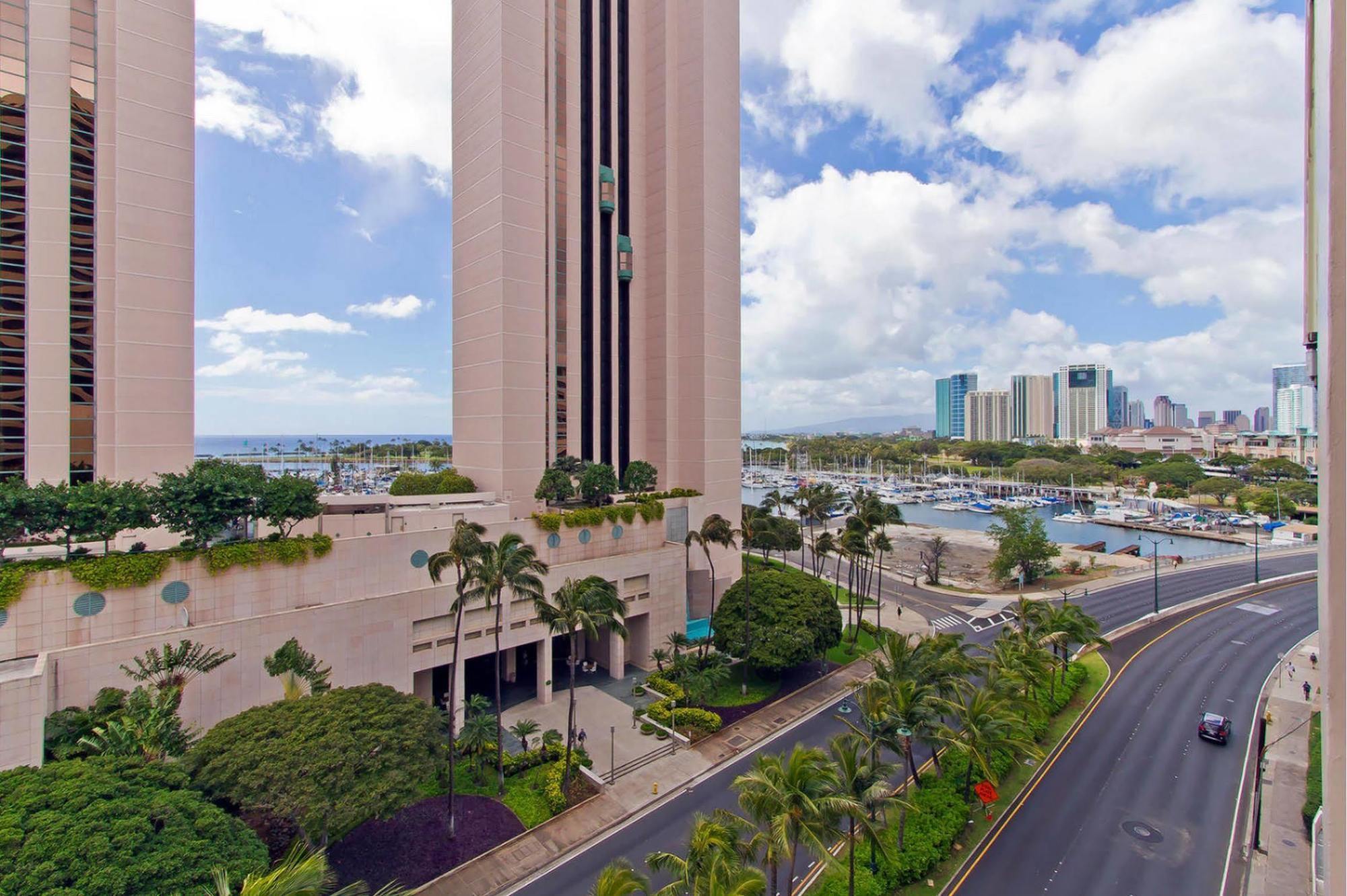Hotel Equus Honolulu Exterior foto